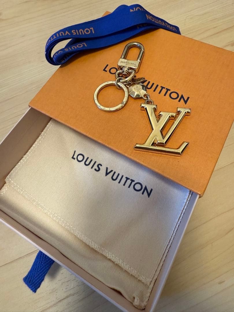 Lemon　Louis VuittonポルトクレLVファセットキーホルダー